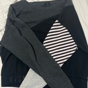 Victoria sport long sleeve crop top